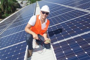 Lees meer over het artikel Besluit over btw-heffing en toepassing KOR bij zonnepanelen